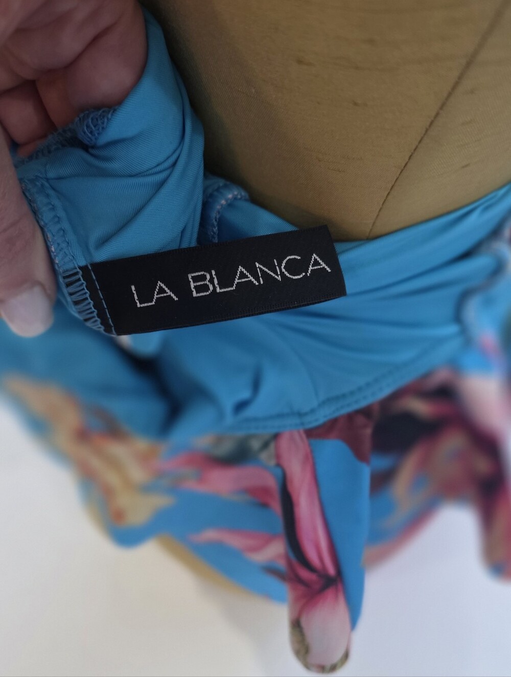 ☀️ La Blanca Blue Pink Floral One-Piece Swimsuit - Picture 8 of 8